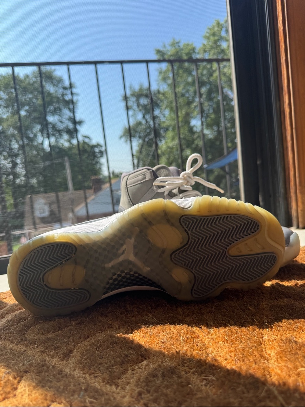 Air Jordan 11 Retro Cool Grey - Picture 2 of 11